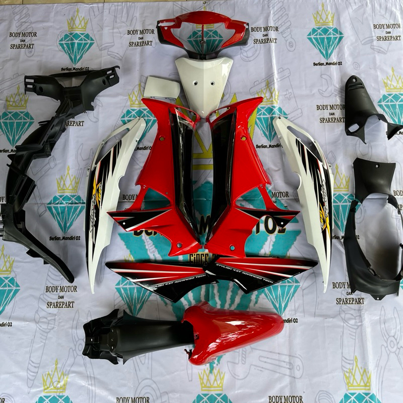 Cover full sett body halus kasar supra x 125 lama set merah putih