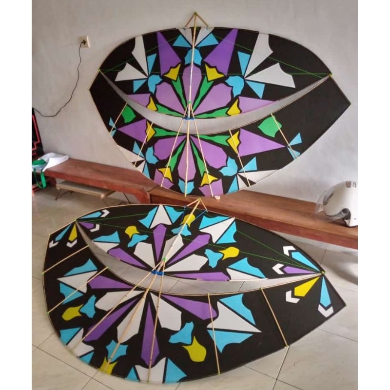 Layangan Pegon ceper sayap 200 cm fullmotif sudah diseting bonus sendaren 3,5 meter suara ngiklik