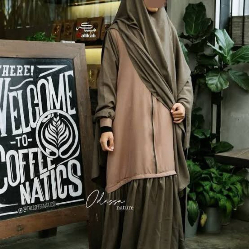 Preloved set abaya malikah odessa (gamis + khimar + niqab bandana) - Natural