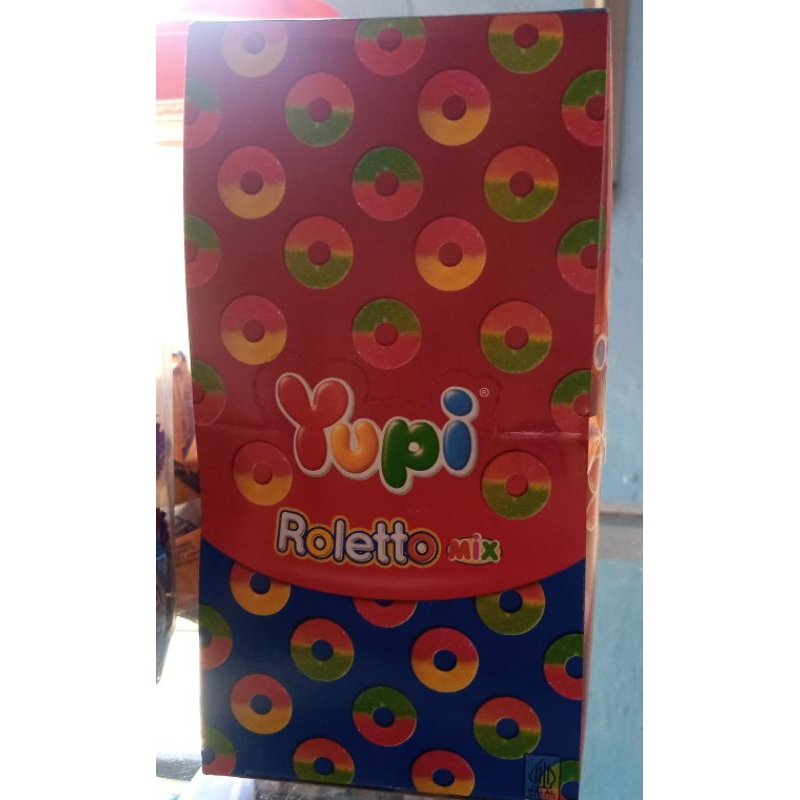 

Yupi Roletto Mix Rasa Strobery,Nanas,Blackberry isi 12