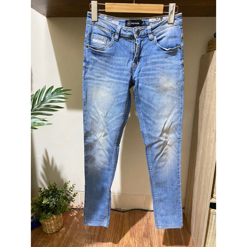 Celana Jeans Wanita Merk Nevada , PRELOVED 100% ORIGINAL