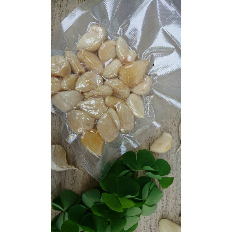 

Bawang Putih Sinco Kupas FRESH BARU SETIAP HARI kemasan vacum 100, 250, 500 gram