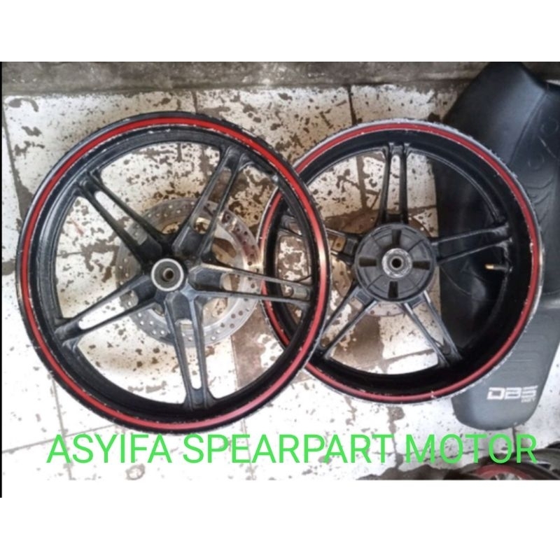 velg pelek depan belakang Yamaha Vixion New Vixion NVL original seken copotan