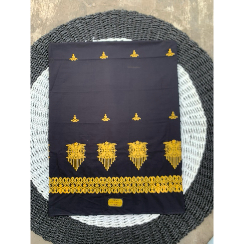 Sarung bordir Pintu aceh