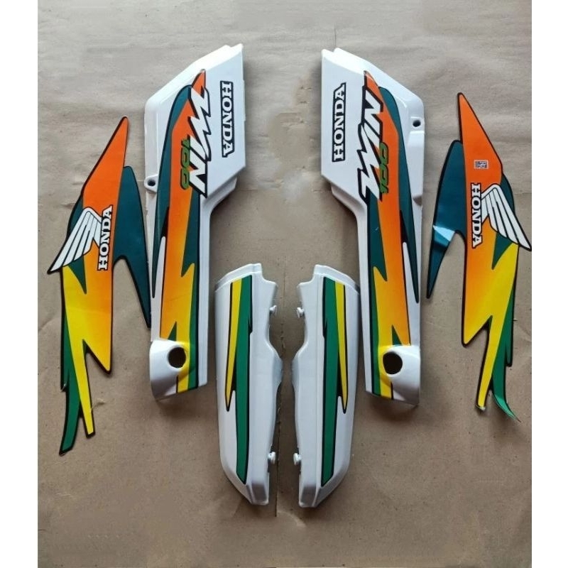 cover body belakang motor Honda win 100 set bok aki