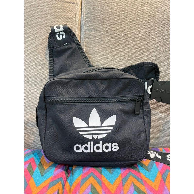 Tas Sling bag Adidas Preloved
