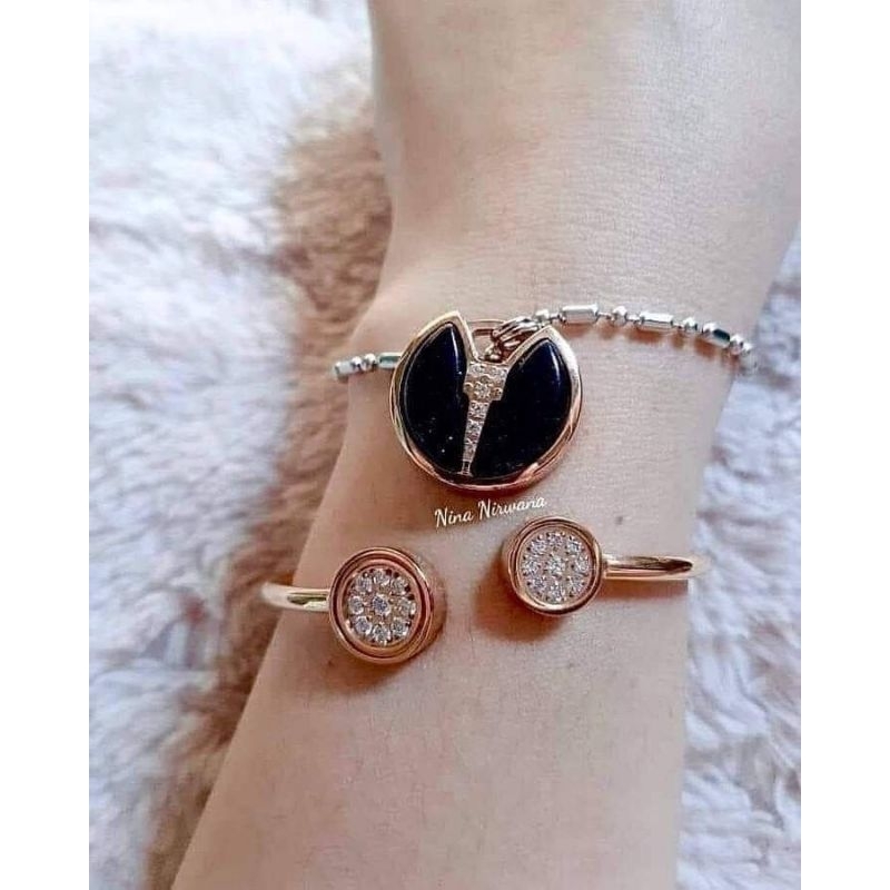 kalung dan gelang kesehatan MCI 100℅ory hrg sepaket