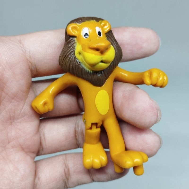 Figure Singa Minus