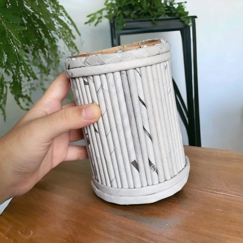 

tempat pensil polos//prakarya dari kertas dan kardus