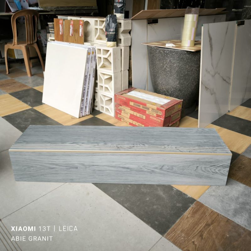 granit tangga motip kayu 30x90 20x90 office Wood grey