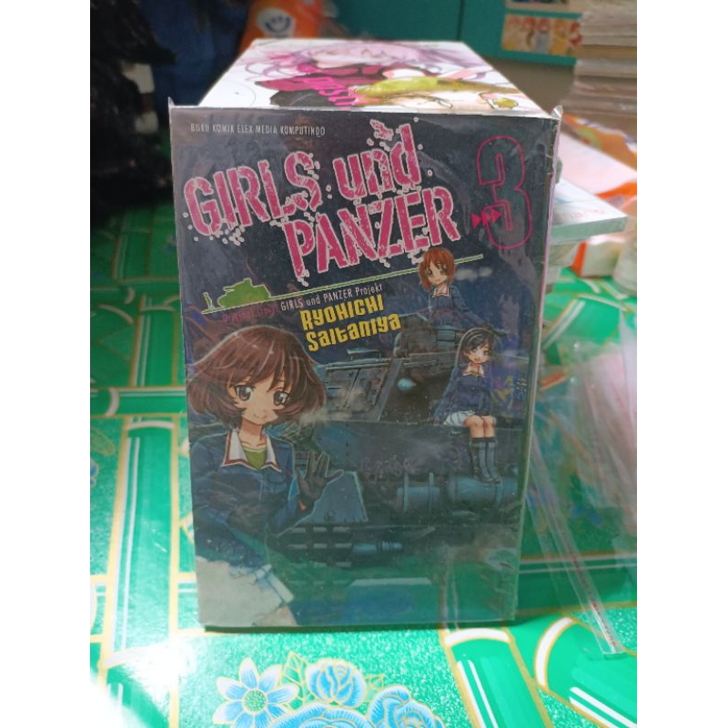 Komik girls und panzer 3 / komik girls und panzer vol 3