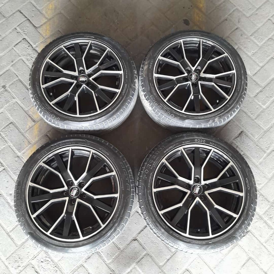 Velg Mobil Bekas BOVEN HSR R18X8 5X112 ET45 BAN 225 50 R18