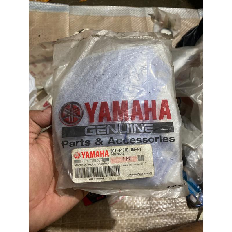sambungan body belakang vixion old biru ori pad body