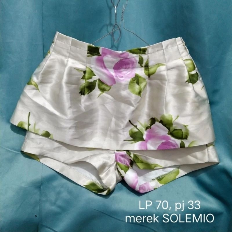 celana pendek / celana rok pendek / celana sepeda / celana pendek cewek / celana pendek cowok