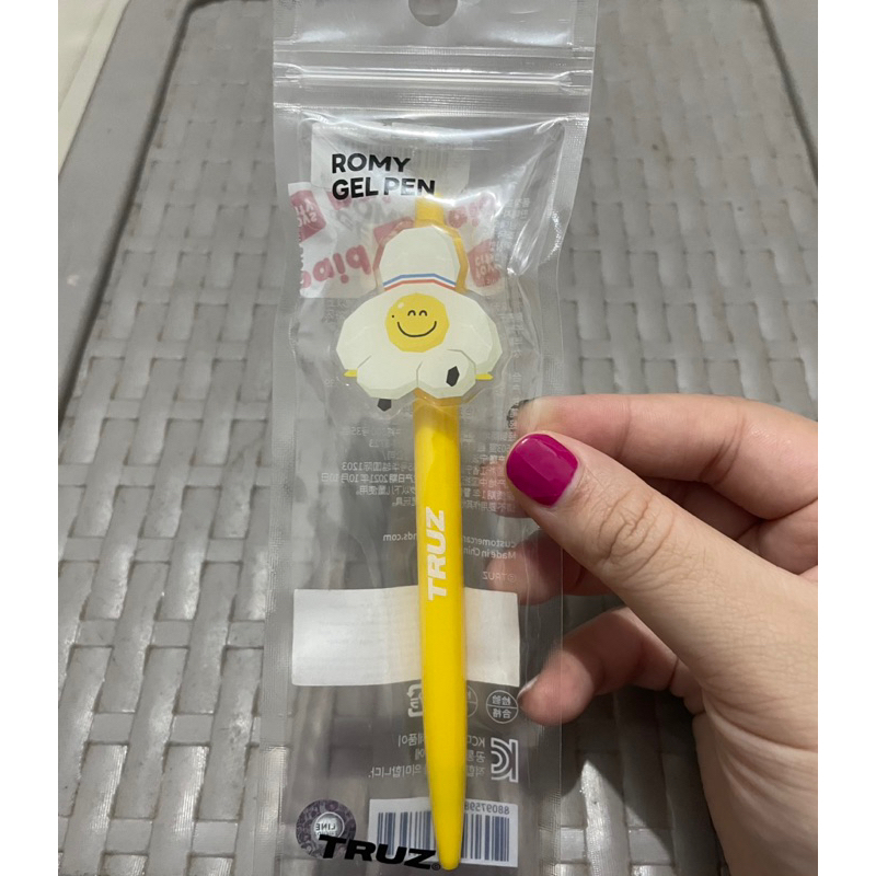 

Gel Pen Romy Truz Official 50rb after Shopee Video