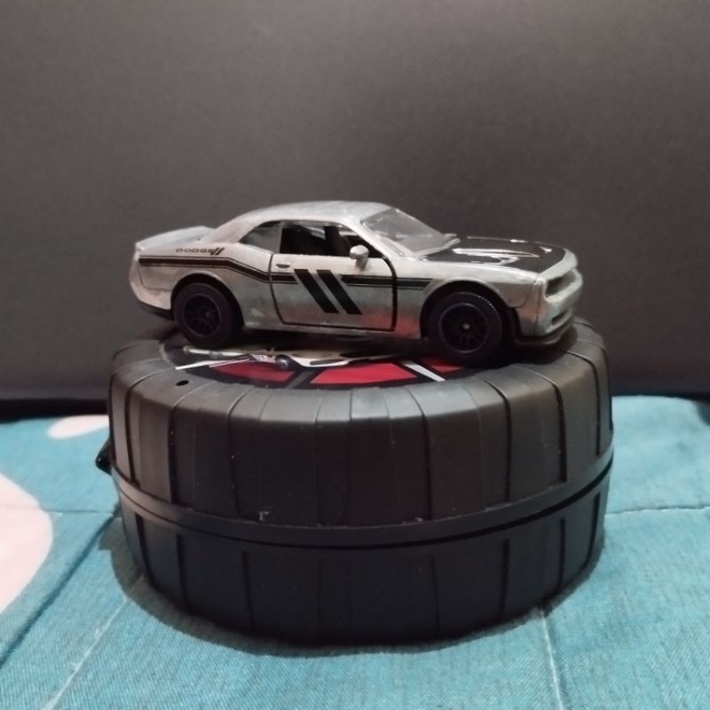 Majorette Pomade Dodge Challenger Zamac