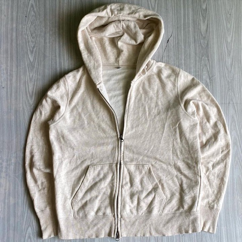 UNIQLO ZIPPER HODEED JAKET