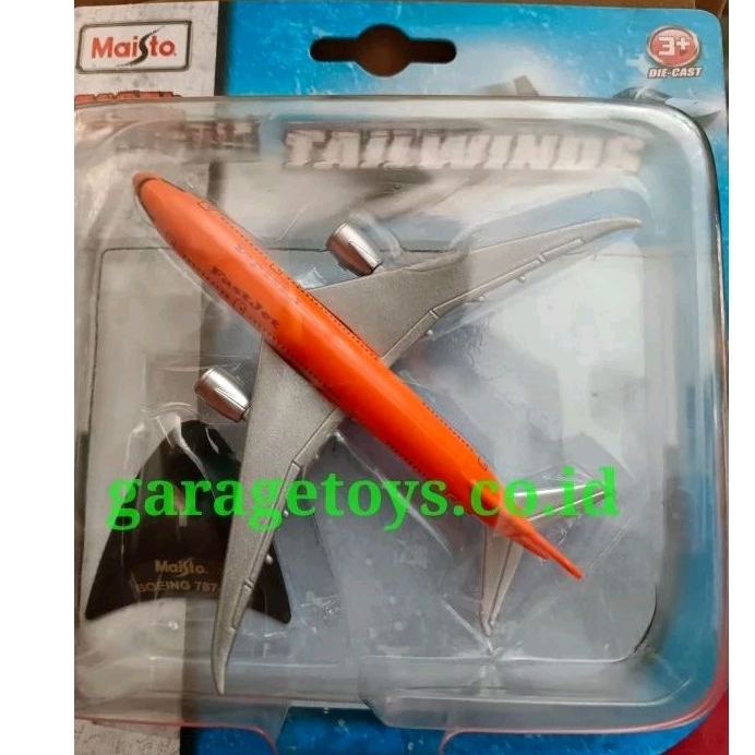 Maisto Tailwinds Diecast Pesawat Helikopter Boeing 787-8