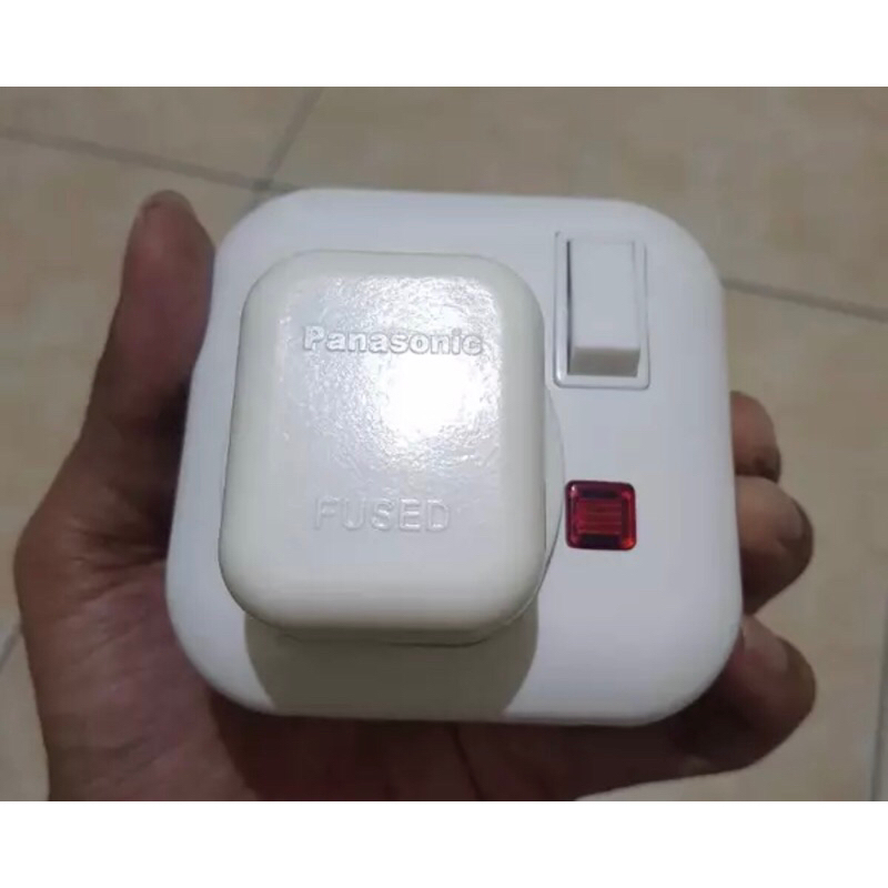 Stop kontak colokan stecker kaki 3 Panasonic Set