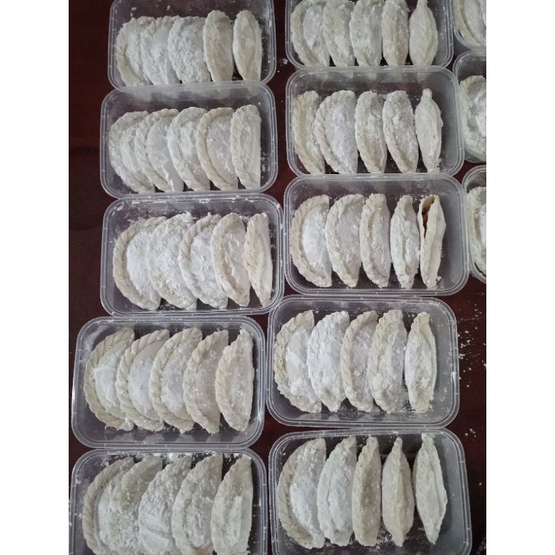 

CIRENG ISI AYAM PEDES