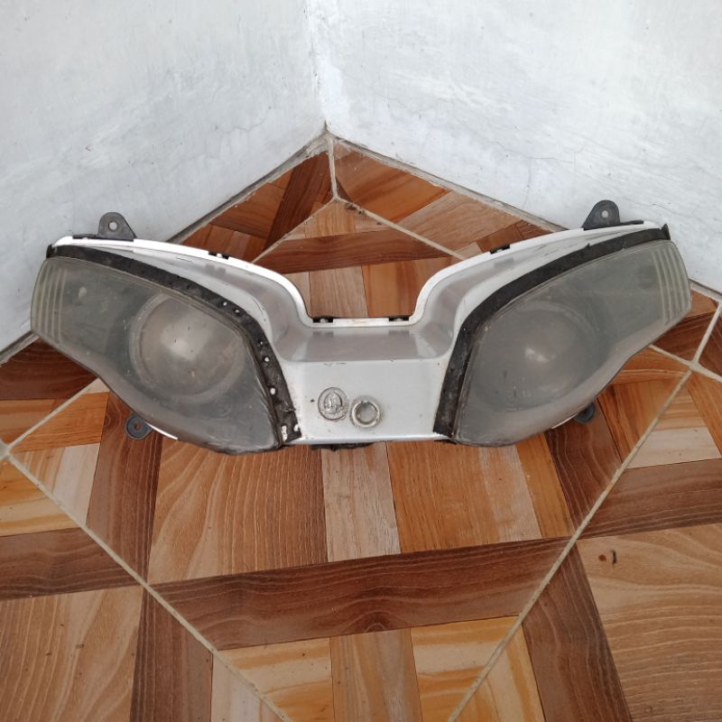 reflektor lampu belakang original Minerva megelli 250R