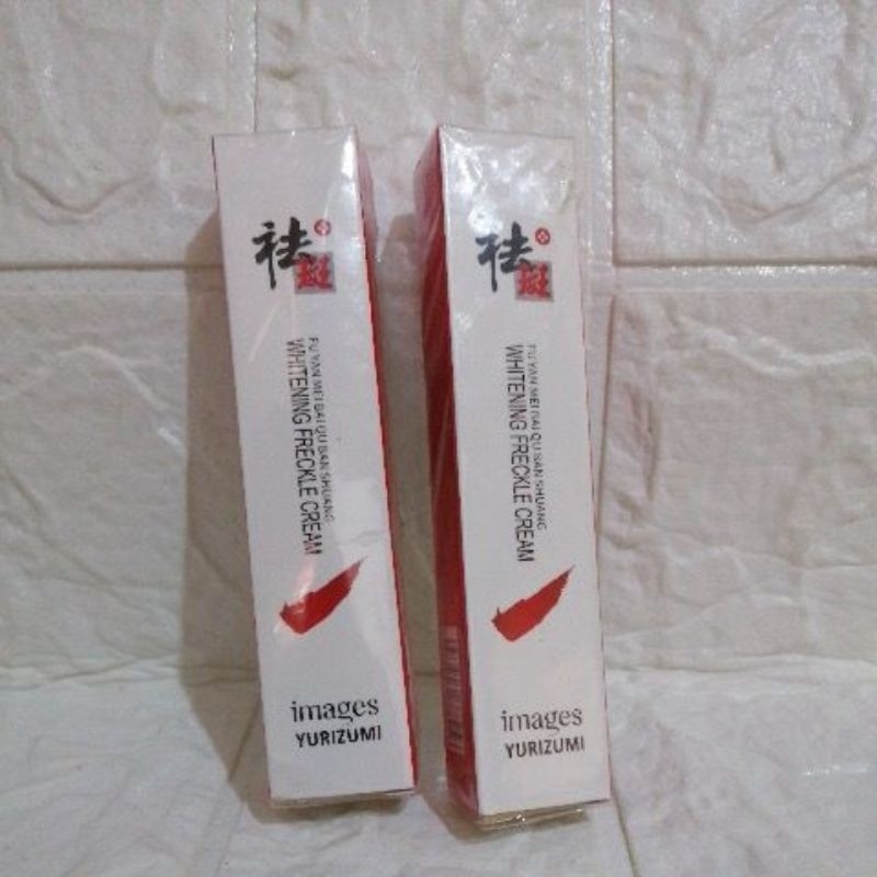Images Yurizumi Whitening Freckle Cream