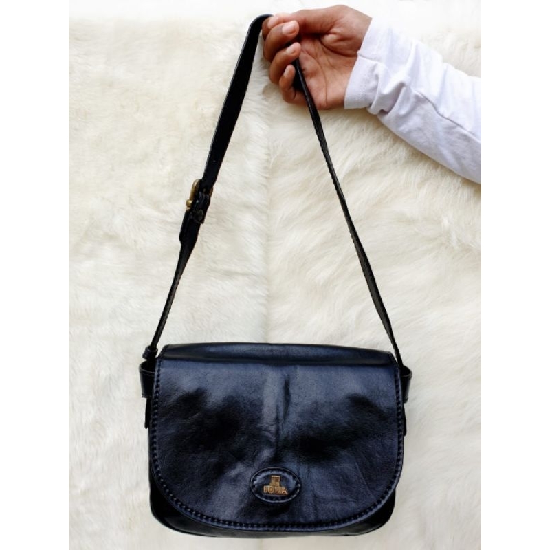 Tas Bonia Wanita Shoulder Bag Hitam Kulit Asli