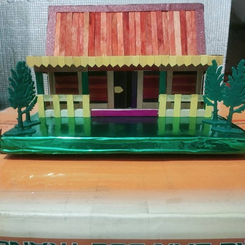 Rumah adat betawi dari stik eskrim dan kardus maket prakarya anak sekolah kerajinan tangan
