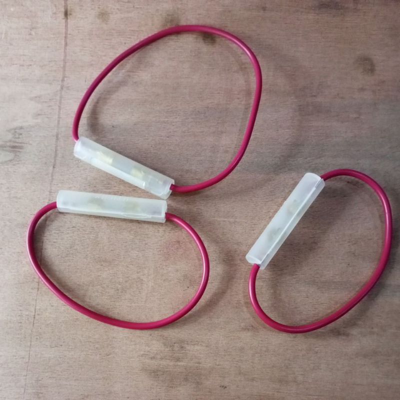 tempat sekring tabung motor dan mobil