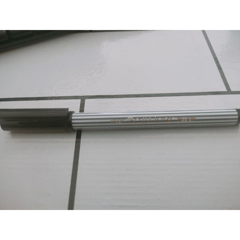 

Pena BallLiner,pena Tinta,pena boxy Pilot 0,8 hitam dan biru harga 1 pcs