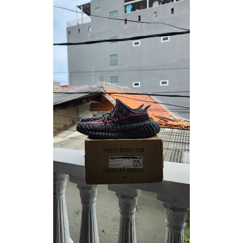 Yeezy 350 V2 Yecheil