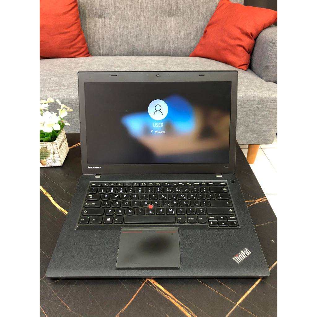Laptop Lenovo Thinkpad T440 Core i5 gen4 Ram-8gb Ssd-256gb Bergaransi