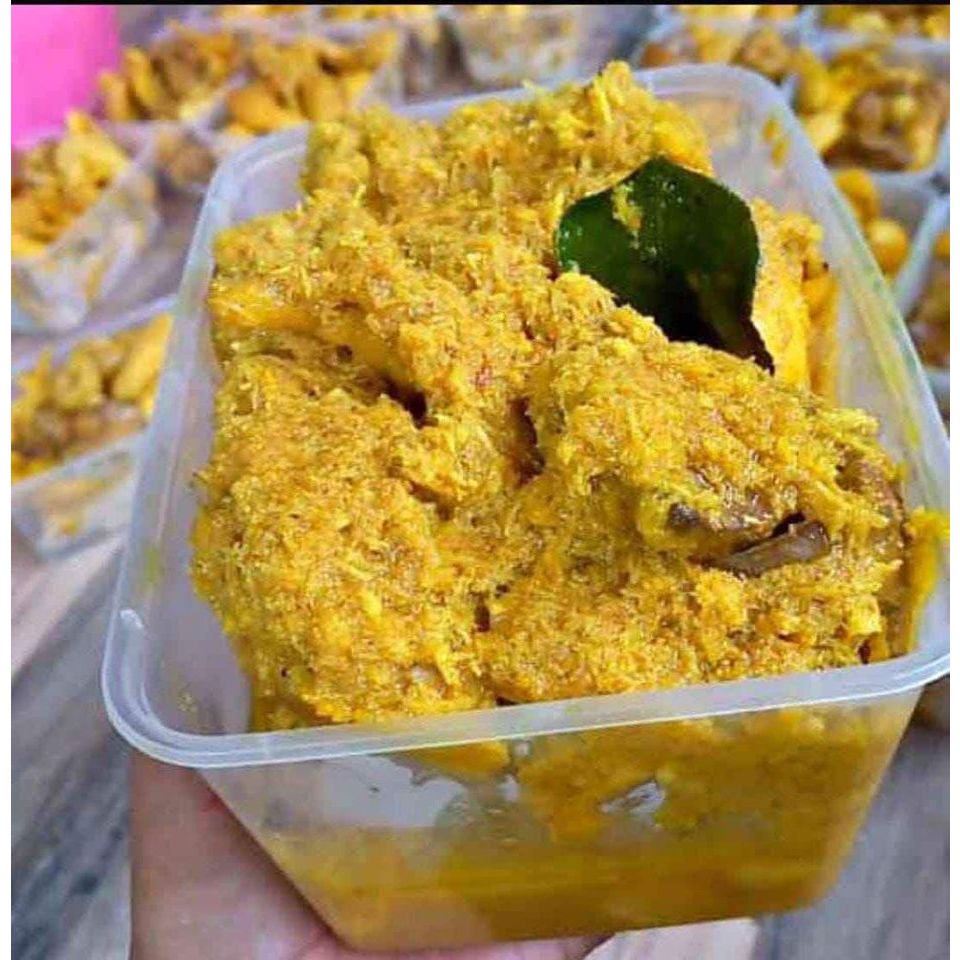 

Ayam ungkep serundeng