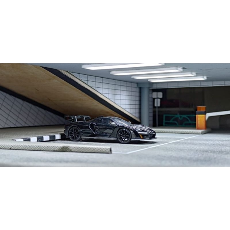 Mini GT No. 20 McLaren Senna