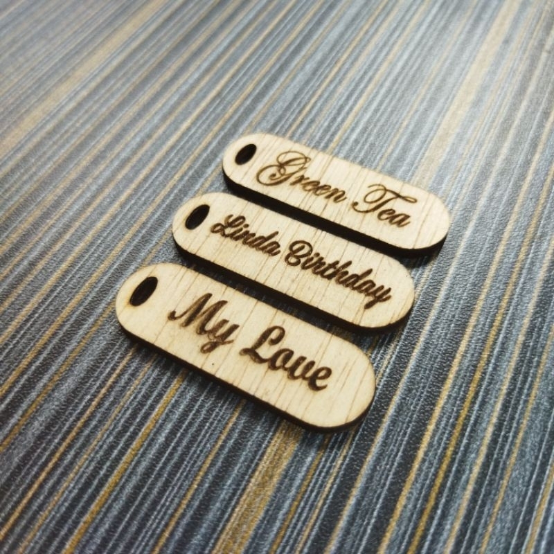 

Hang Tag Custom Classic Gift Hiasan Hampers Parcel Kado Label Tag Kayu