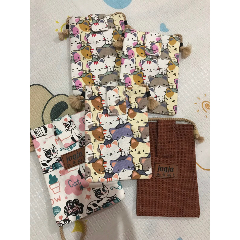 TAS HP WANITA KAIN KANVAS MOTIF / TAS SLEMPANG WANITA KEKINIAN