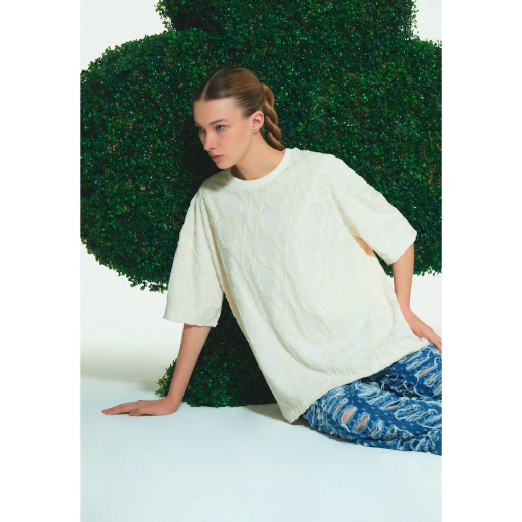 GENTLE WOMAN Snowdrop Oversized T-Shirt