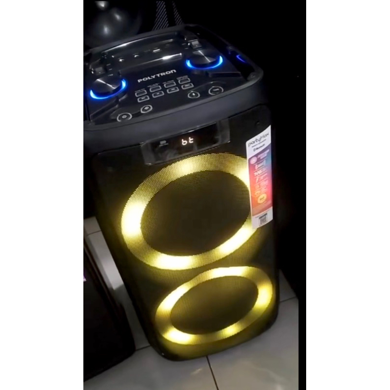 Speaker portable Polytron PPS-8L22. Mic wireless. Bluetooth , FM Radio, USB