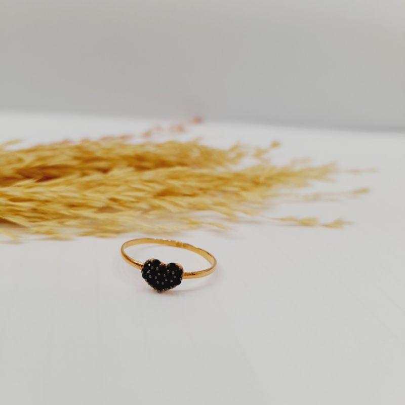 Cincin Emas Love Hitam
