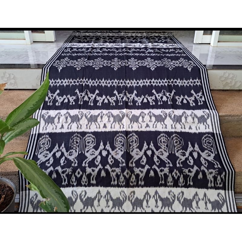 KAIN TENUN IKAT HALUS MOTIF SUMBA