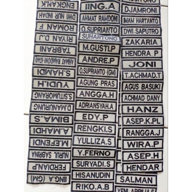 custom bordir nama menggunakan Velcro/perekat