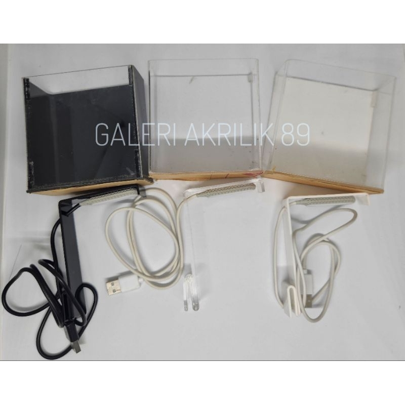 Ay00 Soliter Akrilik 10x5x10 Cm Lampu Untuk Selfie