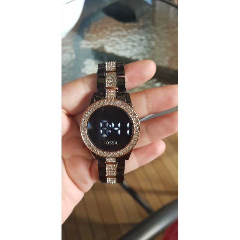JAM TANGAN WANITA LED DIGITAL MERK F*SSIL