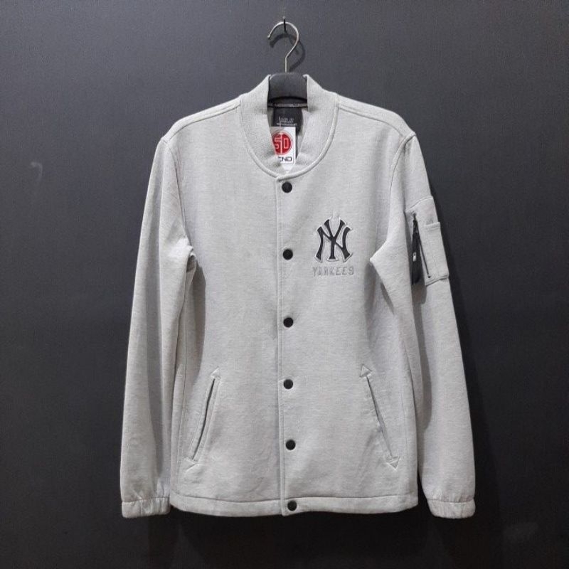 varsity MLB