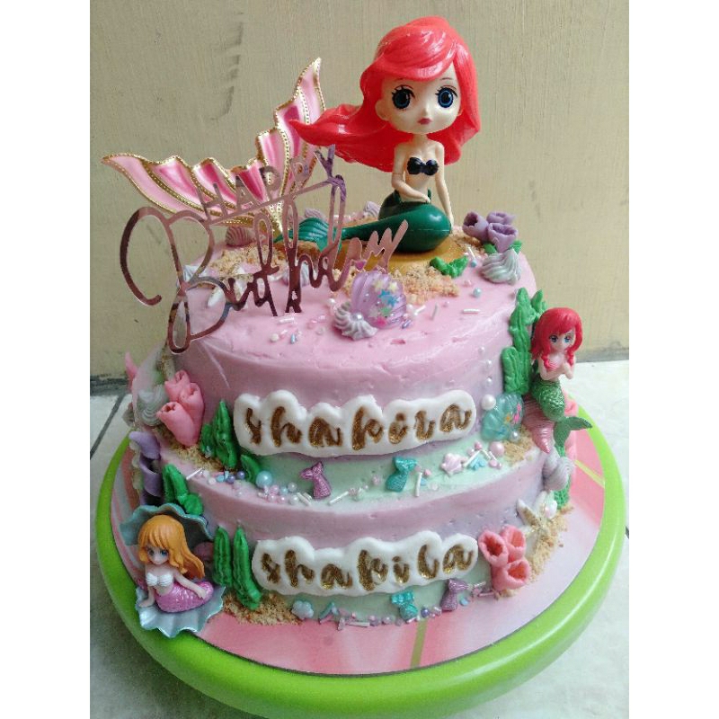 

Kue ultah mermaid topper boneka tingkat | uk.25 bawah uk.16 atas | Brownies dijamin lumer | khusus daerah SBY