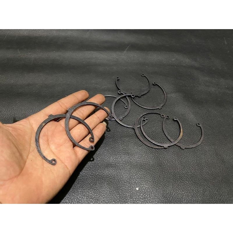 Klip kancing snapring tahanan klaher laher bearing kruk as vespa super sprint vbb Px Excel dsb bagus