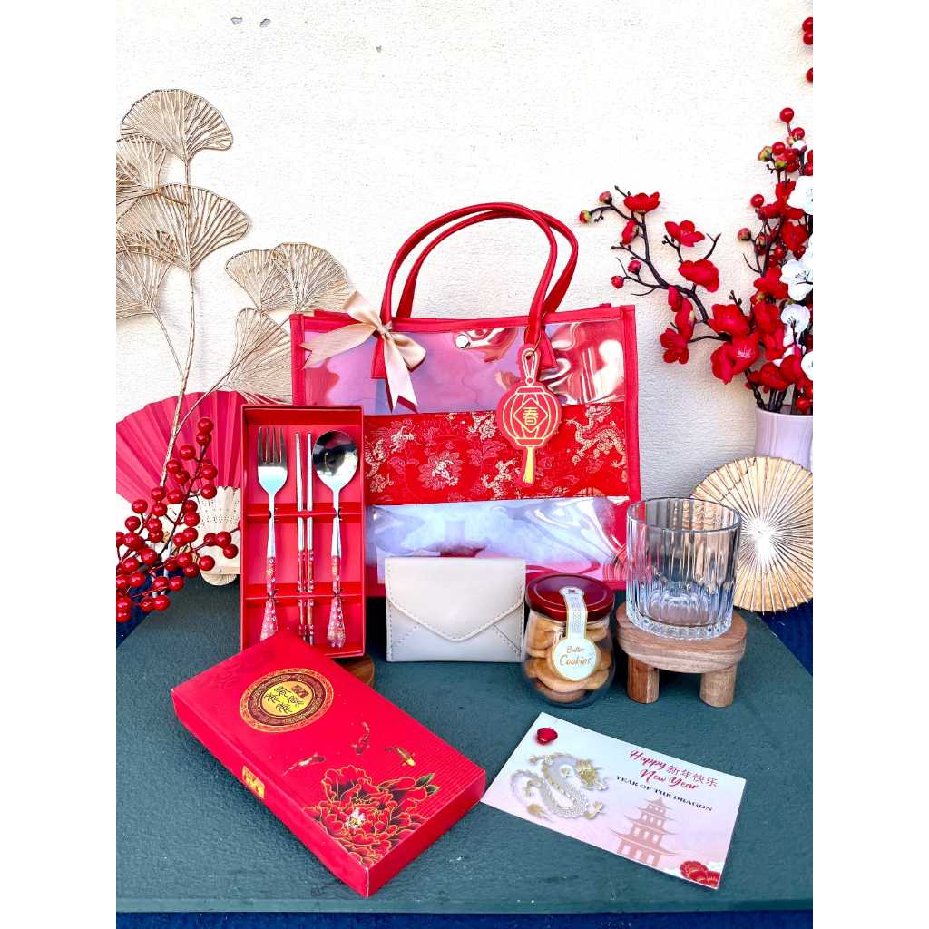 

Special Lunar Imlek Hampers Chinese New Year 2024 Ready Stock (Hanoi A)