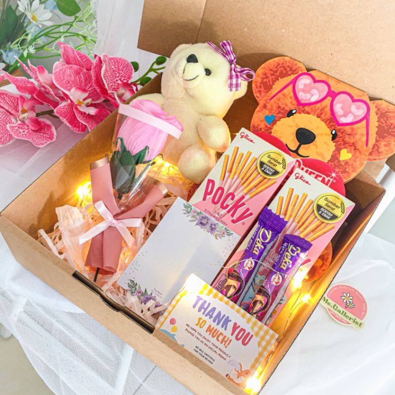 

✨Me.gallerist || Hampers Valentines | Coklat Valentine | Gift box Valentine | Hampers Snack Coklat