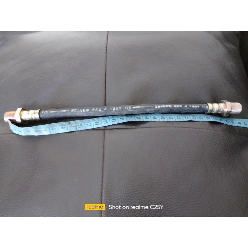 Selang Rem Depan L300