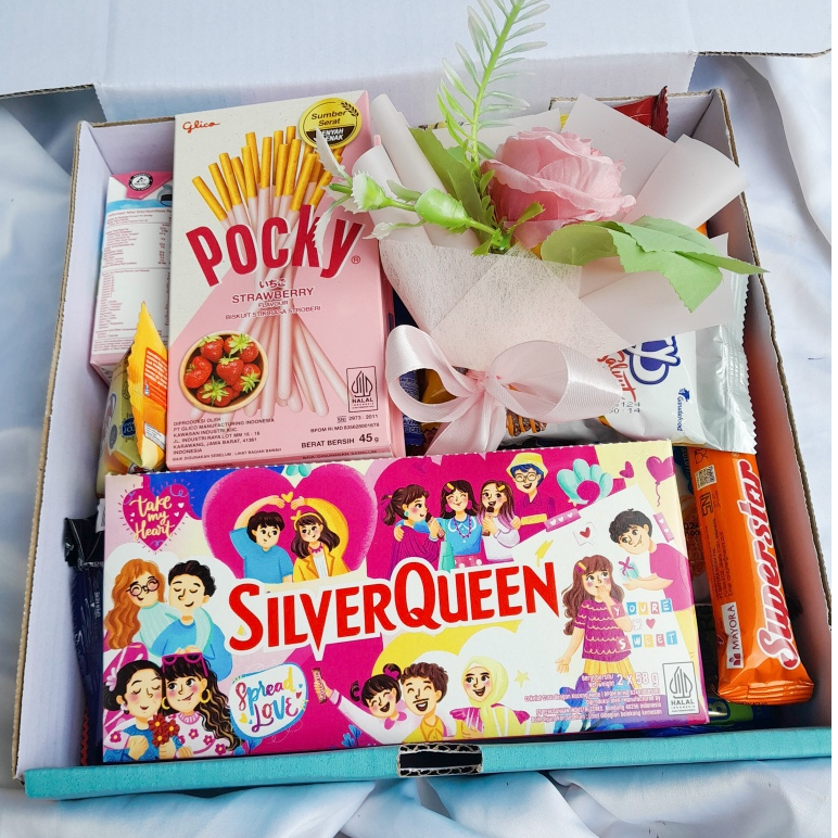

Ssl09 Kado Hadiah Ulang Tahun Cewek Pacar Parcel Lebaran THR Anak Hampers Snack Wisuda Hadiah Ulang